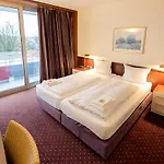 Im Park Hotel 3*